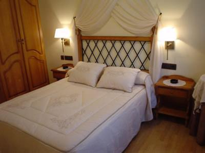 Hostal Restaurante Arangoiti Yesa Habitación foto